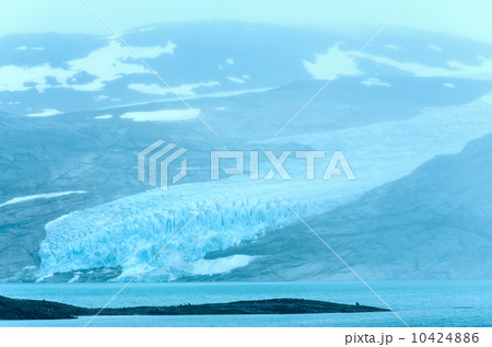 Lake Svartisvatnet and  Svartisen Glacier (Norway) 10424886