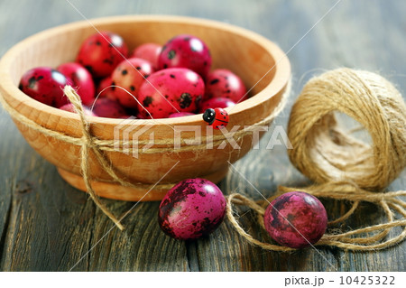 Easter eggs in wooden bowl. Easter eggs in wooden bowl. 10425322