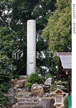 伏見義民碑（御香宮神社／京都府京都市伏見区御香宮門前町） 10425746