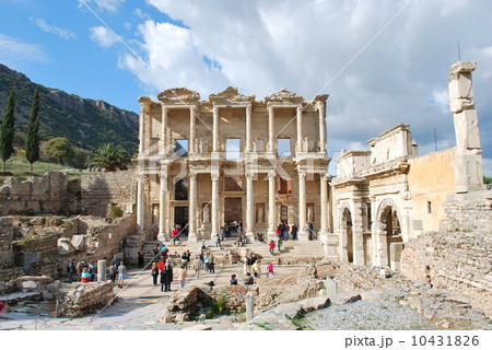 トルコ　エフェソス遺跡の図書館 10431826