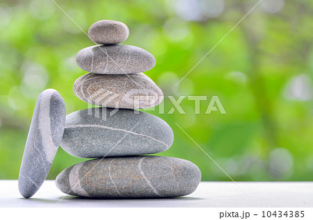 Pyramid of stones, river stones arranged 10434385