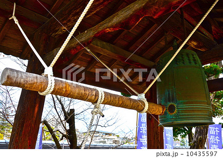 弁慶の鐘(須磨寺/兵庫県神戸市須磨区須磨寺町) 弁慶の鐘(須磨寺/兵庫県神戸市須磨区須磨寺町) 10435597