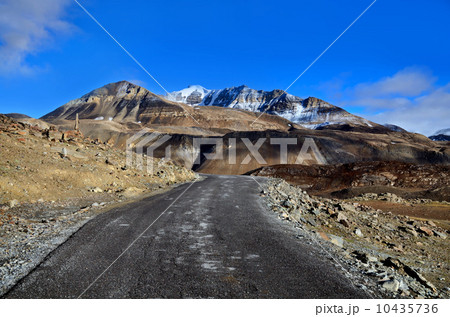 Road in Himalayas mountains 10435736