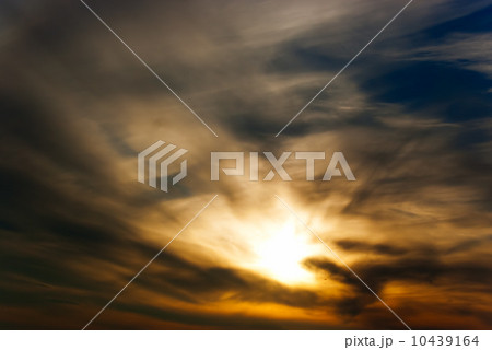 Evening sky 10439164