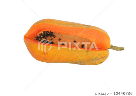 Papaya Sliced isolated 10440736