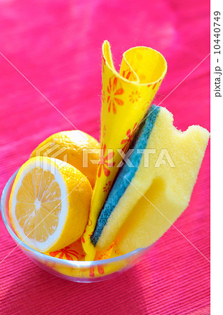 Natural Cleaning with Sponges 10440749