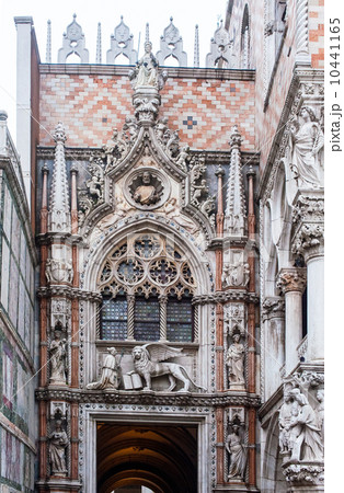 Construction, venice, details 10441165