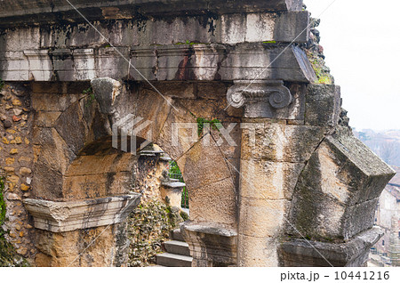 ancient antique arch 10441216