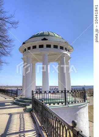 "Temple of Love" - Rotunda on quay of Volga and Korostel river. Yaroslavl, Russia 10441841