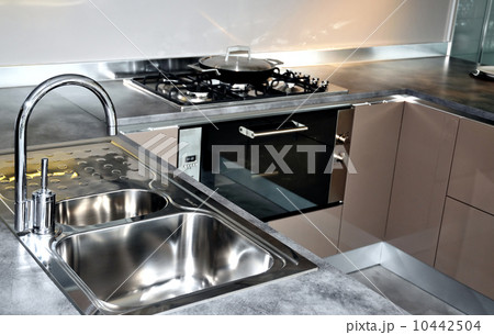 Stainless steel kitchen faucet 10442504