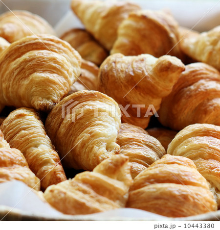 croissant croissant 10443380