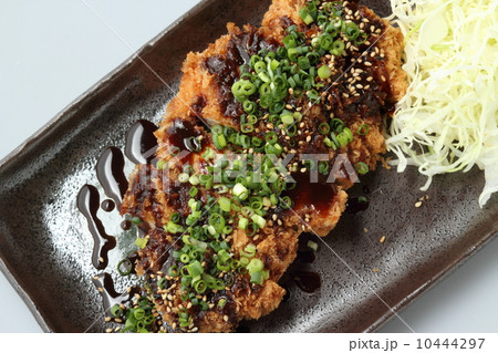 名古屋名物のみそかつ御膳 名古屋名物のみそかつ御膳 10444297