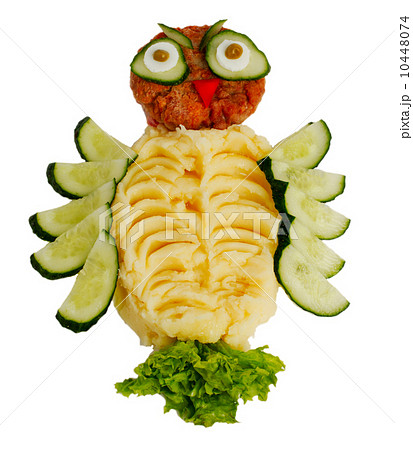 Kids Food - cutlet with potatoes and vegetables 10448074
