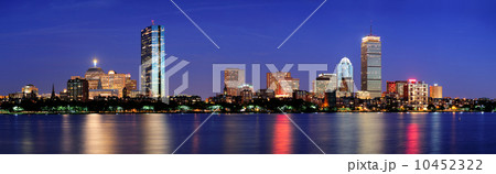 Urban city night scene Urban city night scene 10452322