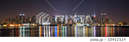 New York City Manhattan midtown skyline at night New York City Manhattan midtown skyline at night 10452324