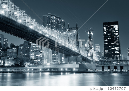 New York City night panorama 10452707