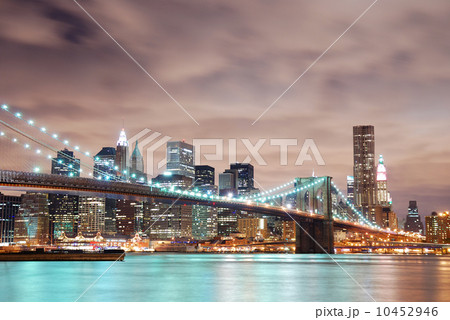 New York City Manhattan skyline 10452946