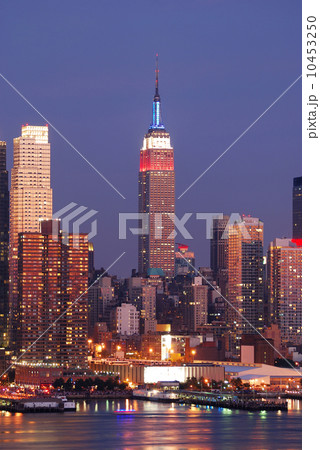 Empire State Building in New York City Manhattan Empire State Building in New York City Manhattan 10453250