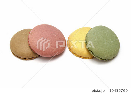 Colorful macaroons 10456769