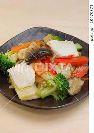 イカとホタテの炒め物 イカとホタテの炒め物 10470371