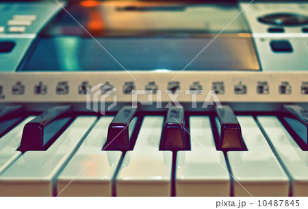 Synthesizer Keyboard Synthesizer Keyboard 10487845