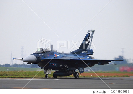 Ｆ２戦闘機 10490992