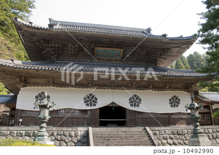 永平寺の仏殿 10492990