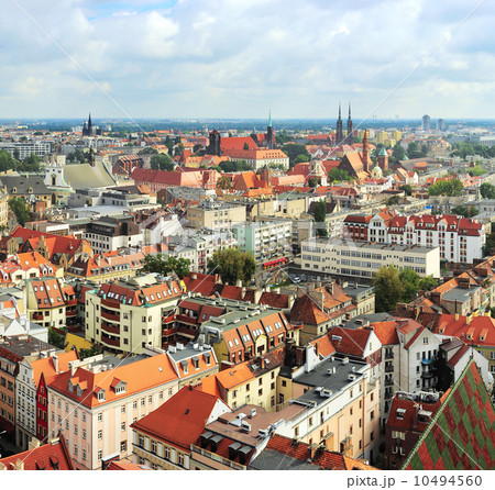 Wroclaw cityscape 10494560