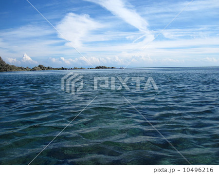 カヤックで粟島一周 10496216