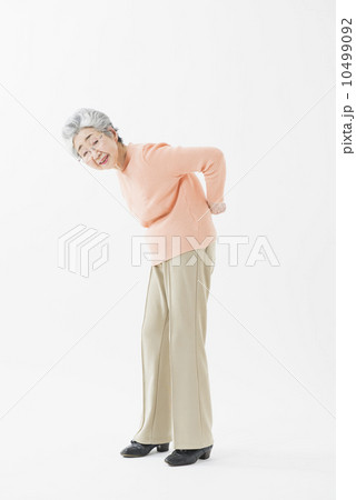 祖母と娘・在宅介護 10499092