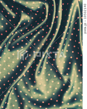 Atlas Vintage Fabric in Folds, pink peas 10502140