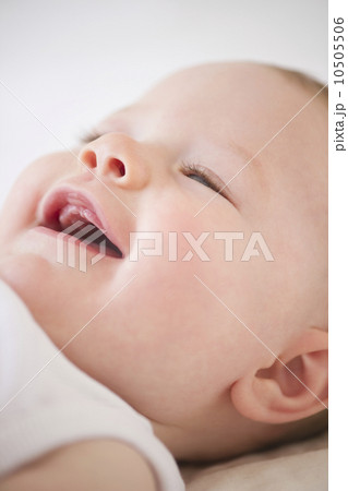 Smiling baby 10505506