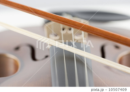 Extreme closeup of violin and bow Extreme closeup of violin and bow 10507409