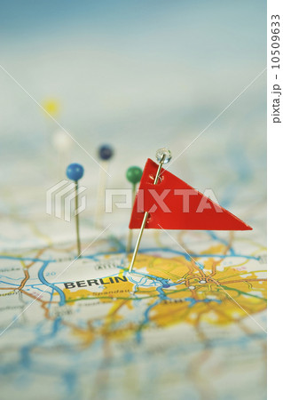 Close up of pins on map locations 10509633