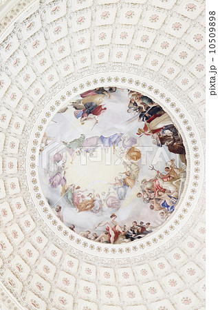 USA, Washington DC, Capitol Building, Close up of fresco and coffers on ceiling 10509898