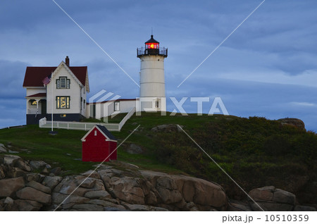 Lighthouse Lighthouse 10510359