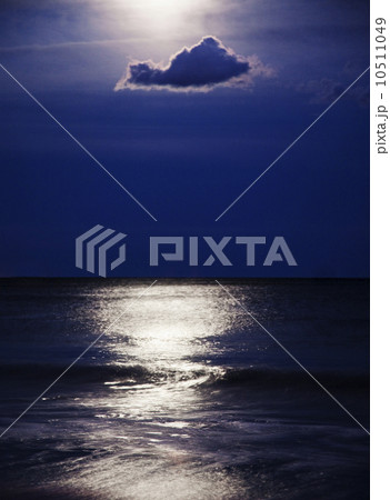 USA, New York, Queens, Rockaway Beach, Landscape with sea and moonlight at night 10511049