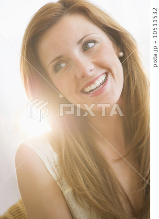 Sensual portrait of young woman 10511532