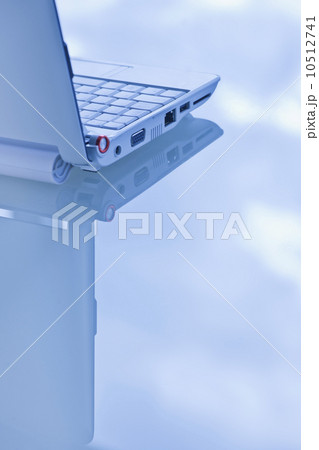 USA, New Jersey, Jersey City, Close-up view of open  laptop 10512741