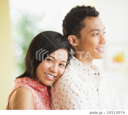 Portrait of young couple Portrait of young couple 10513074