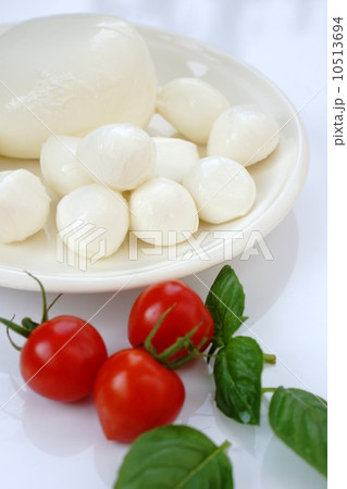 モッツアレラチーズ モッツアレラチーズ 10513694