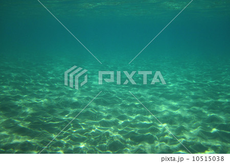 clear under water sea in greece 10515038