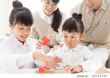 積み木　家族 10524744