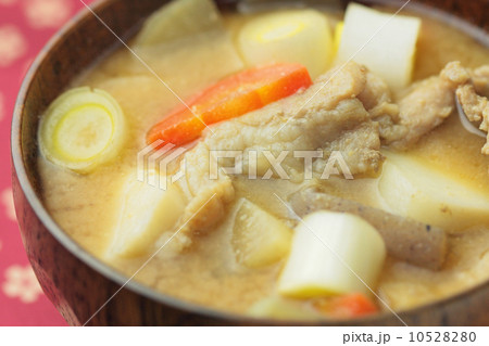 豚汁のアップ 豚汁のアップ 10528280