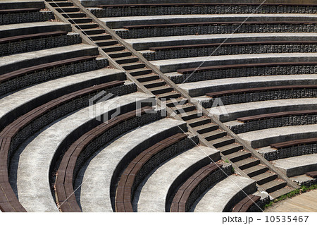 四季の森公園の野外ステージ 10535467