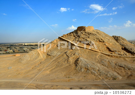 ヤズドの沈黙の塔 10536272