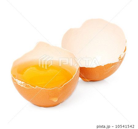 Broken egg isolated 10541542