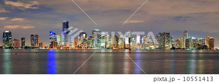 Miami night scene 10551413