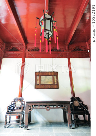 Shanghai old building 10552191