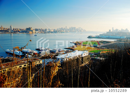 Manhattan viewed from New Jersey Manhattan viewed from New Jersey 10552289
